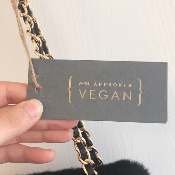 Expression New York Black Vegan Fur Flap Bag - Picture 11 of 16